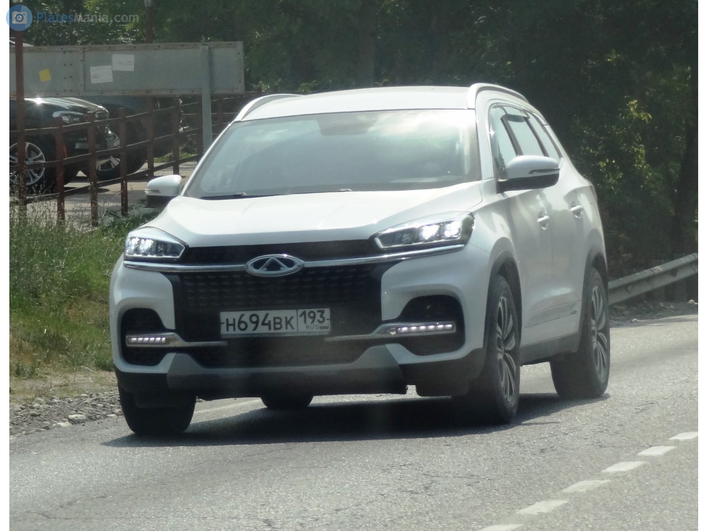 н 694 вк 193, Chery (Chirey) Tiggo 8 