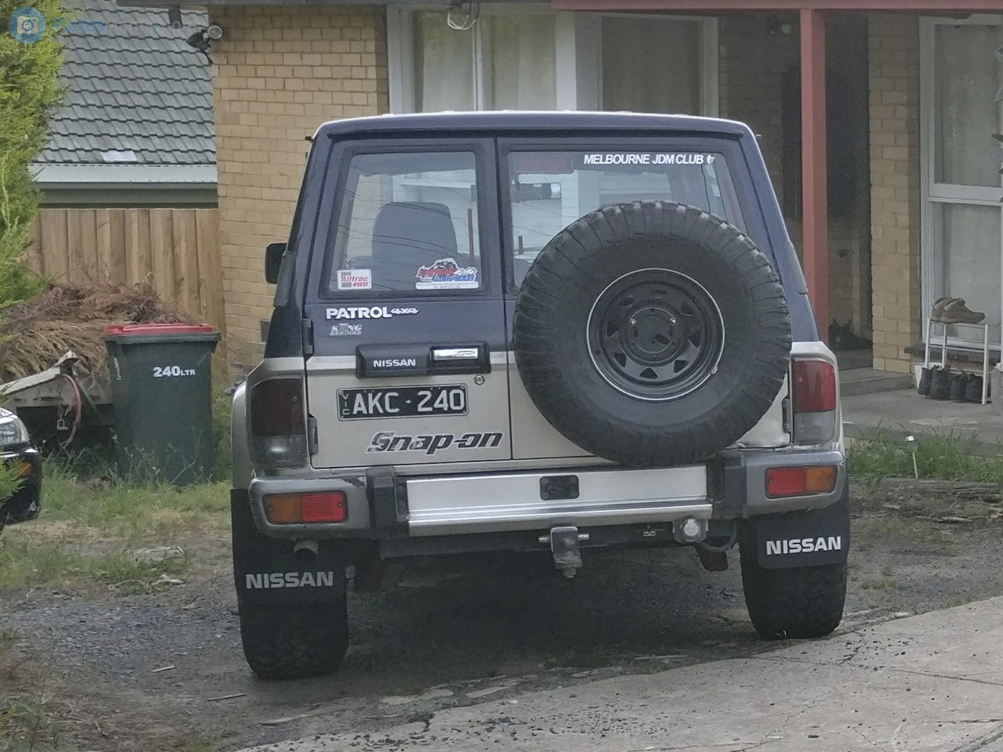 AKC-240, Nissan Patrol 4th gen 5-door SUV (Y60), 1987–1997