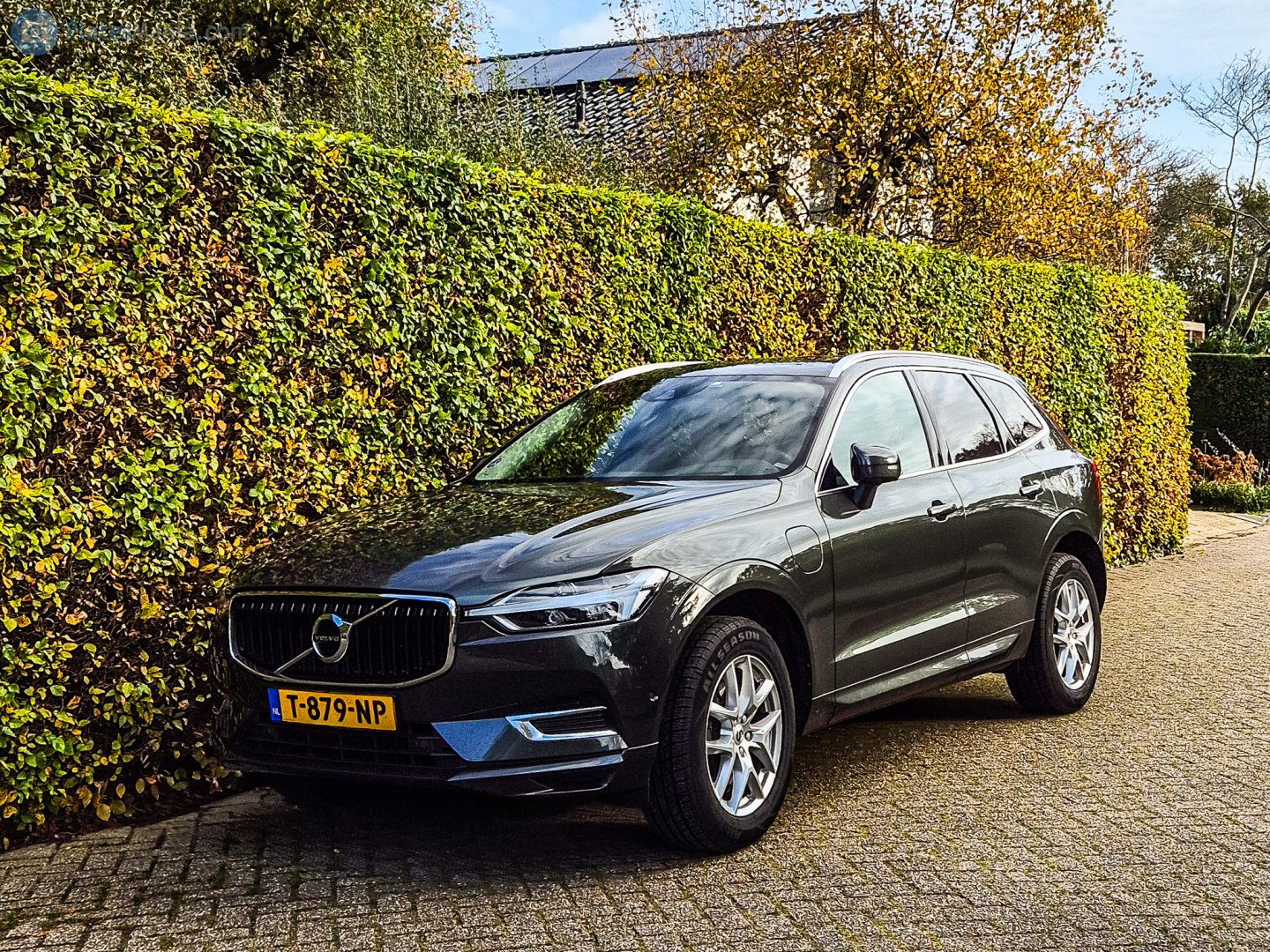 T-879-NP, Volvo XC60 2nd gen (246), 2017–2025