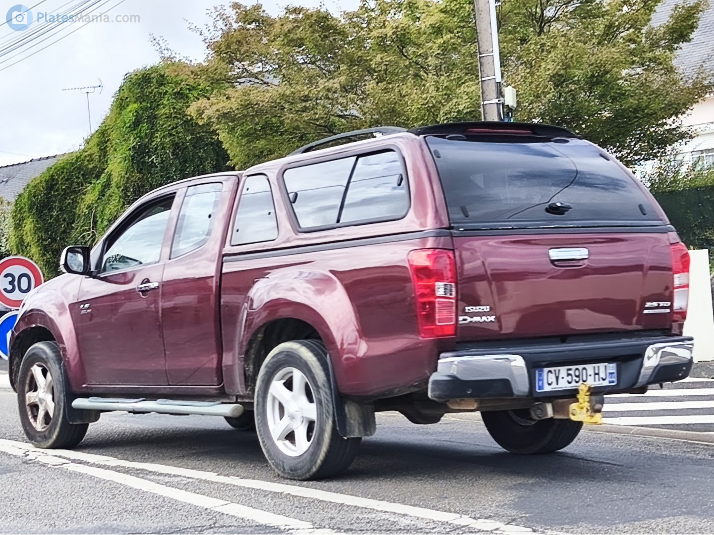 CV-590-HJ, Isuzu D-Max 2nd gen (RT50), 2011–2021