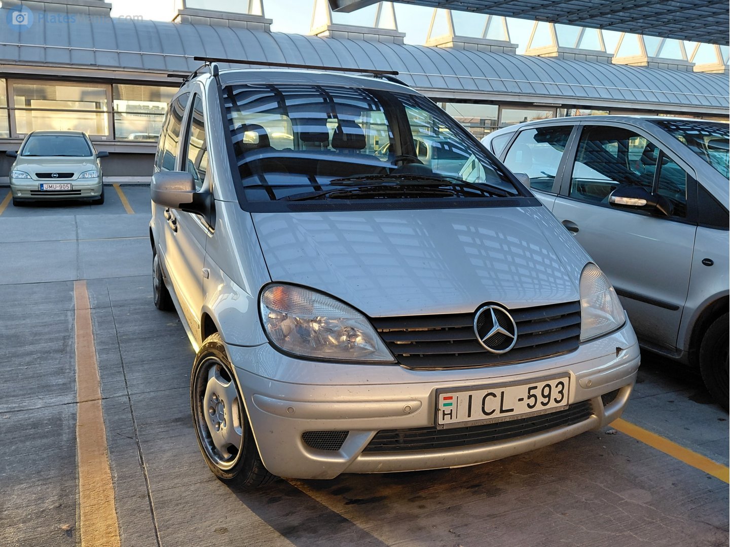 ICL-593, Mercedes-Benz Vaneo 1st gen (W414), 2002–2005