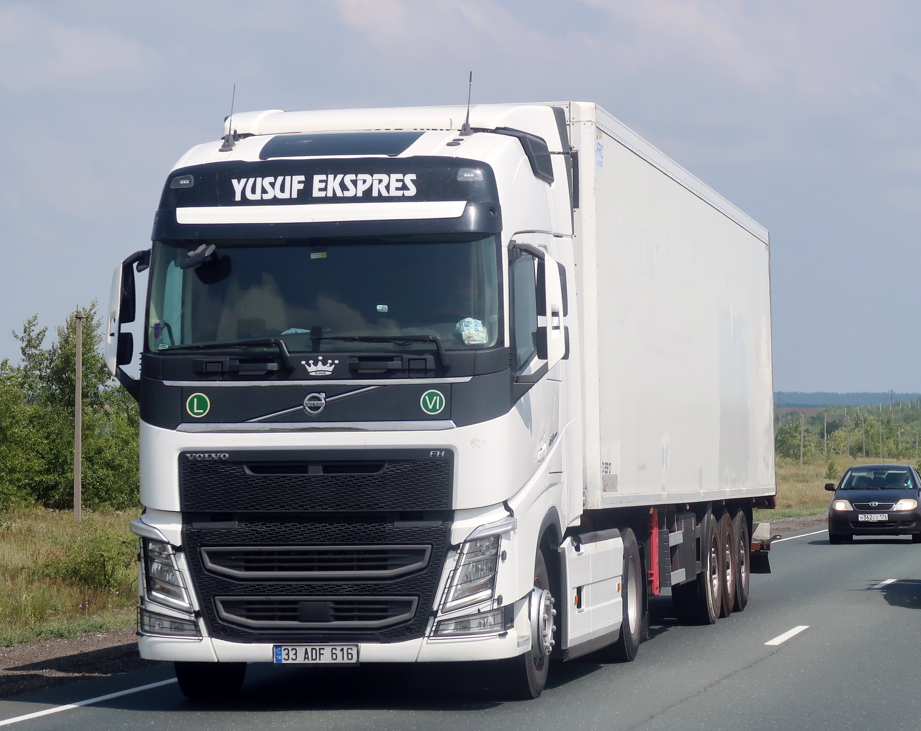 33 ADF 616, Volvo FH 