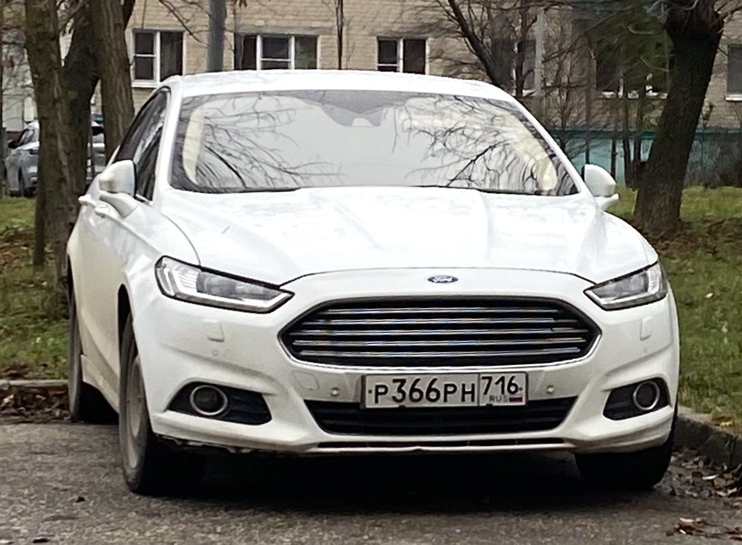 р 366 рн 716, Ford Mondeo 
