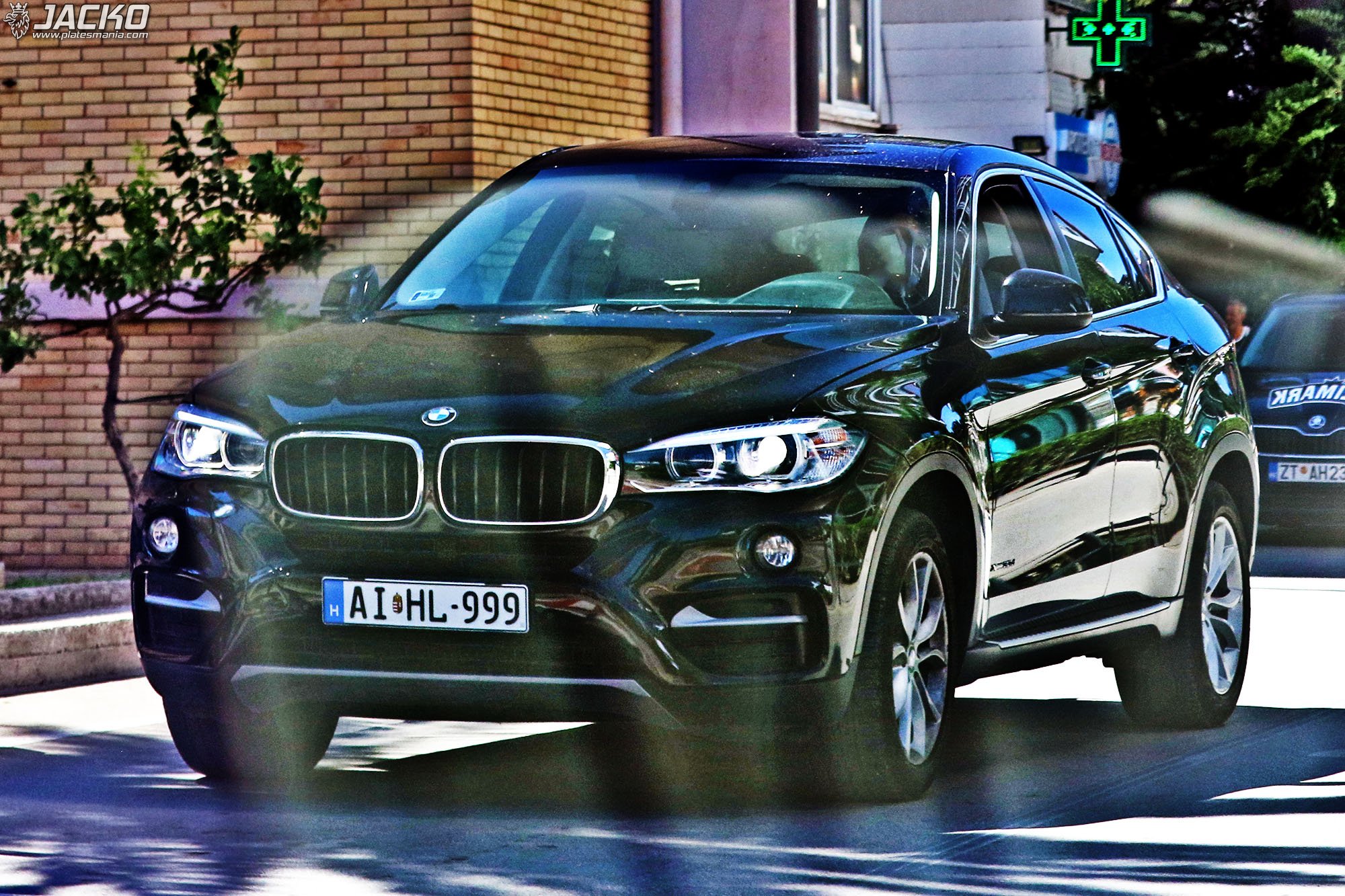 AI HL-999, BMW X6 