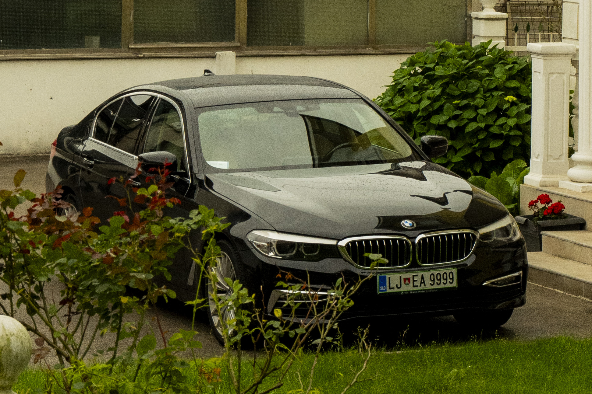 LJ EA9999, BMW 5 Series 7th gen Sedan (G30/G38), 2017–2020