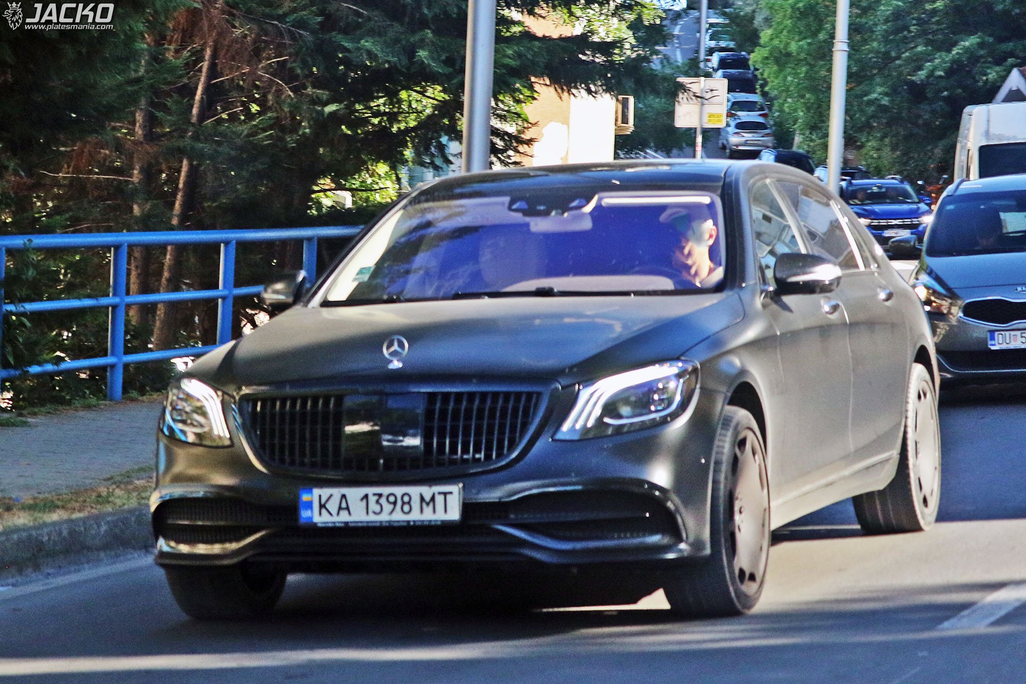 KA 1398 MT, Mercedes-Benz S-Klasse Maybach, 8th gen Sedan (X222), 2015–2020