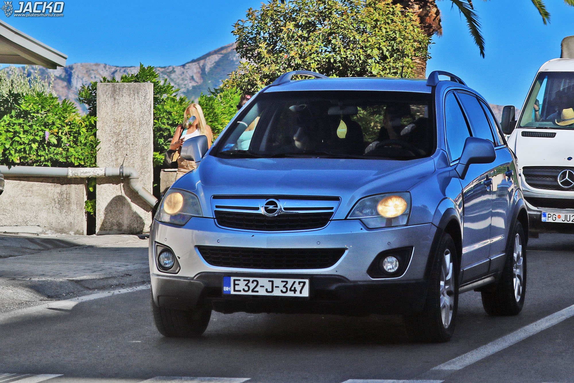 E32-J-347, Opel Antara 