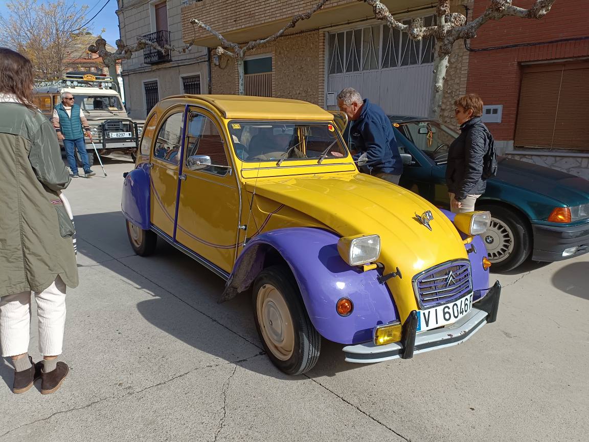 VI 6046 F, Citroёn 2CV 1st gen Sedan, 1949–1990