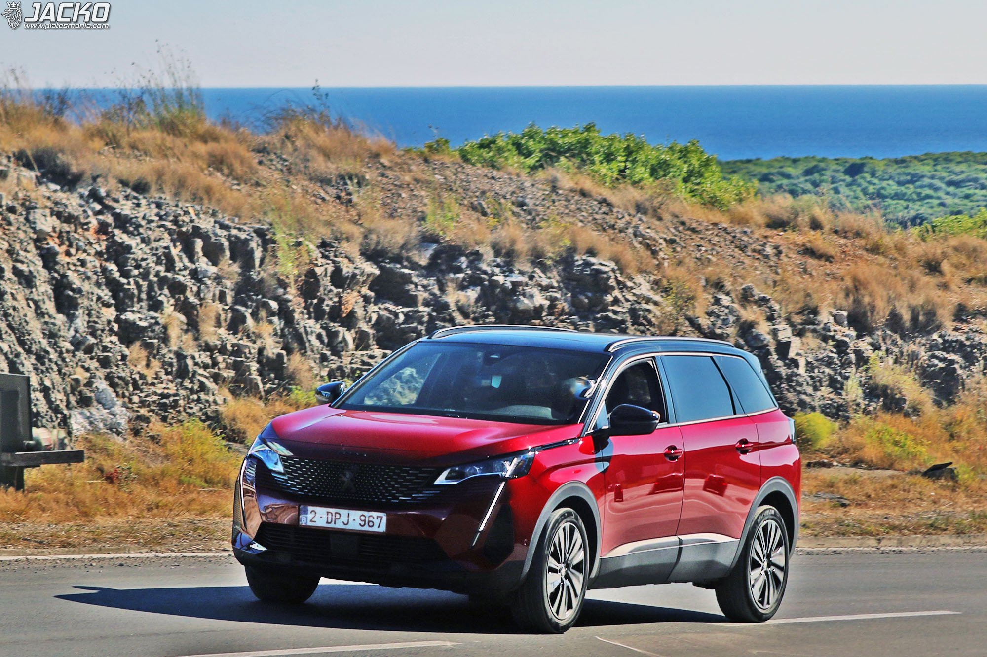 2-DBJ-967, Peugeot 5008 