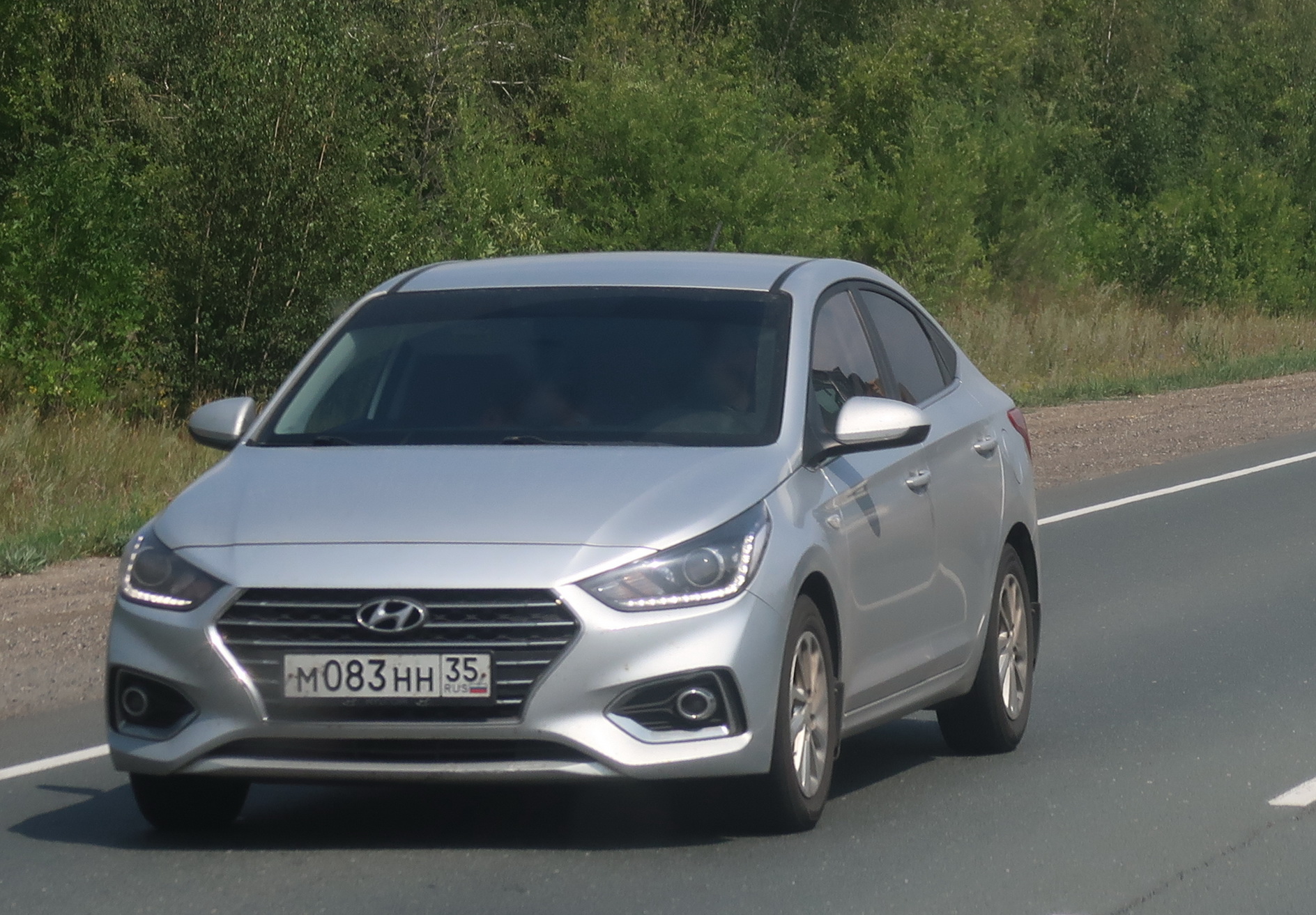 м 083 нн 35, Hyundai Solaris 