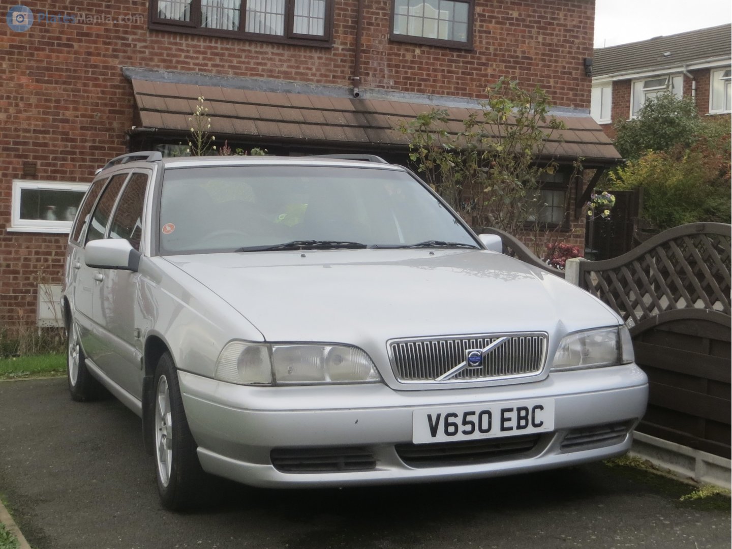 V650EBC, Volvo V70 1st gen (875/876), 1996–2000