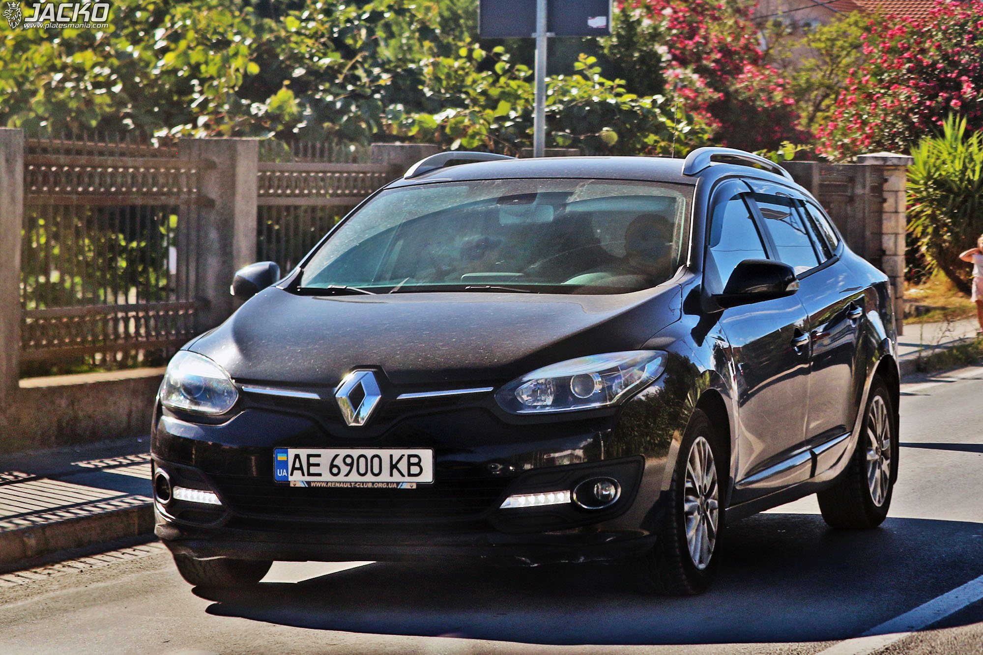 AE 6900 KB, Renault Mégane 