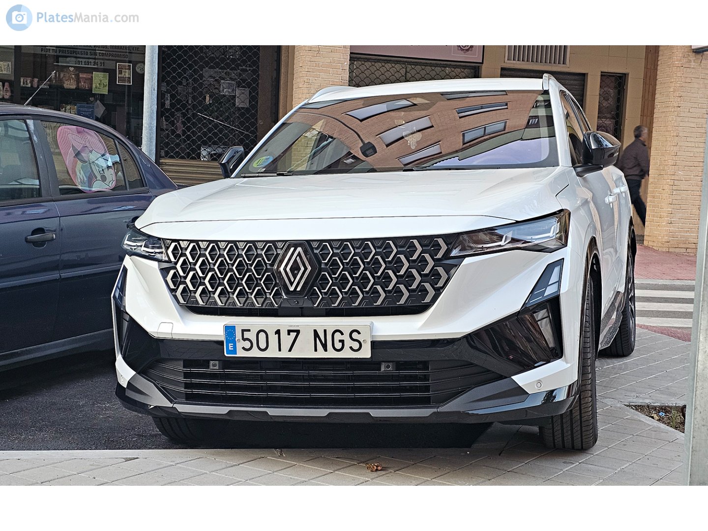 5017 NGS, Renault Espace 6th gen (RHN), facelift, 2025–