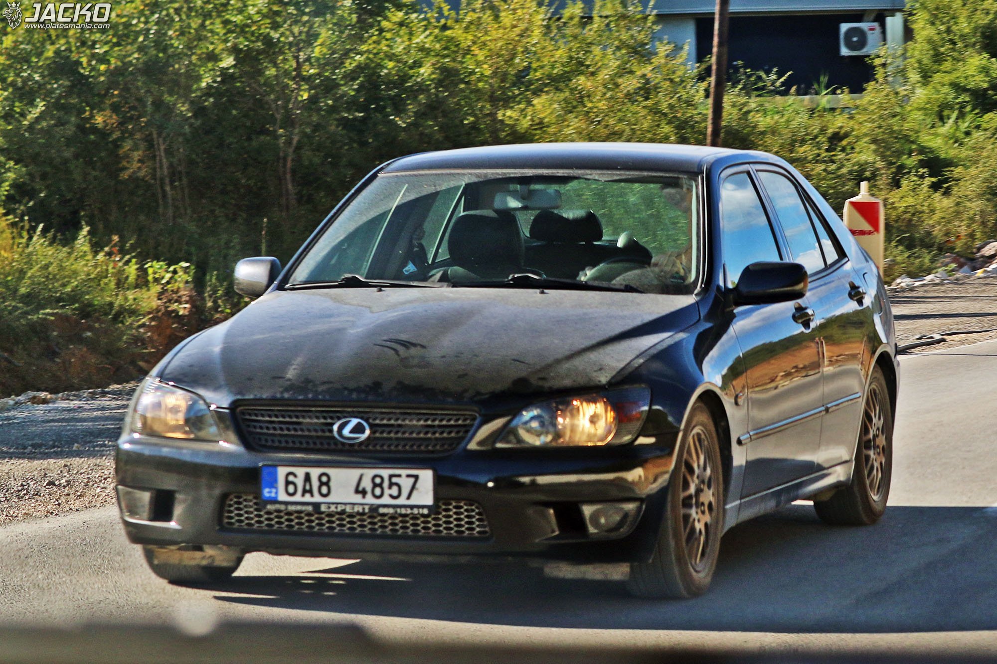 6A8 4857, Lexus IS 1st gen Sedan (XE10), 1999–2005
