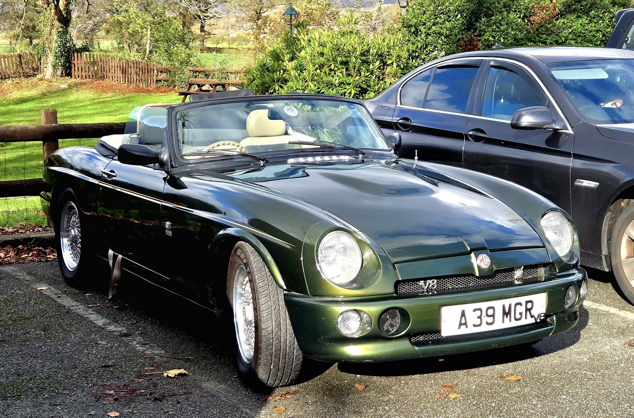 A39MGR, MG RV8 1st gen, 1992–1995