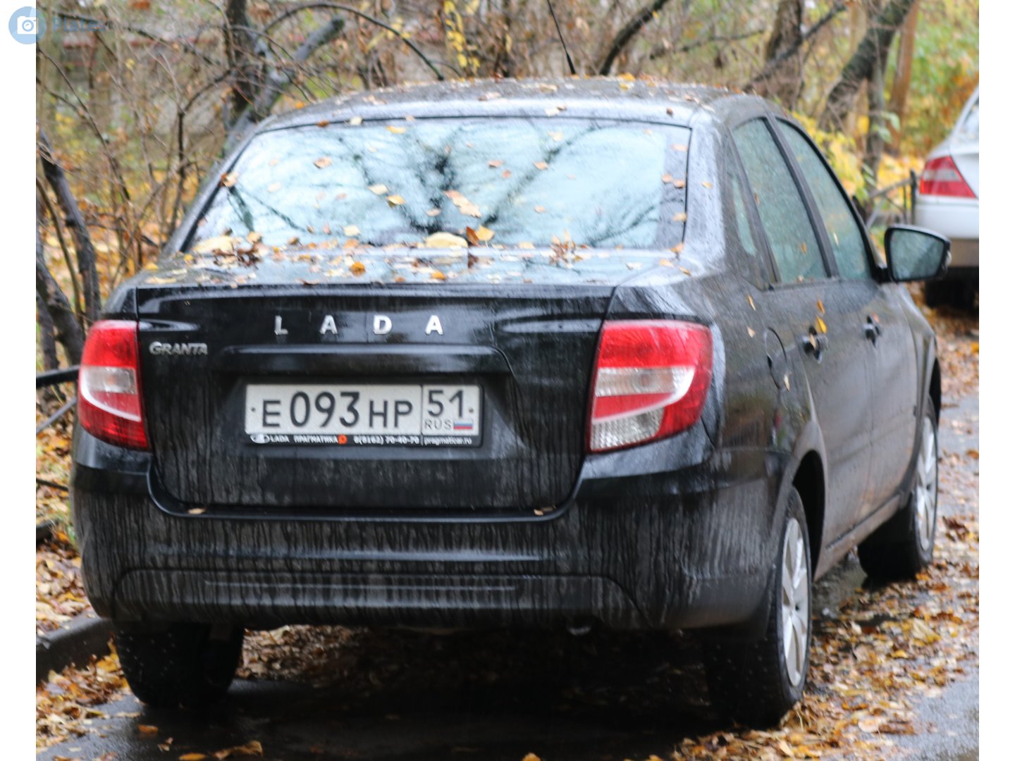 е 093 нр 51, Lada (VAZ) 2190 Granta 