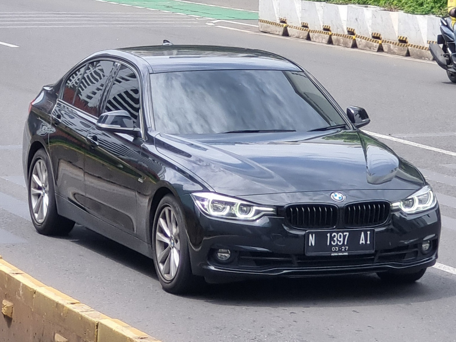 N 1397 AI, BMW 3 Series 6th gen Sedan (F30/F35), 2011–2019