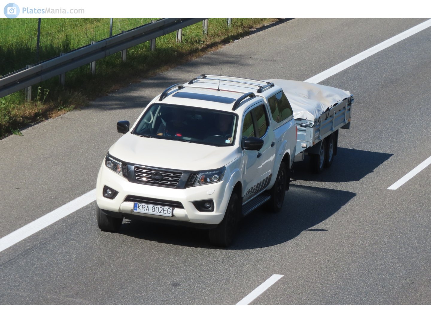 KRA 802EG, Nissan Navara 