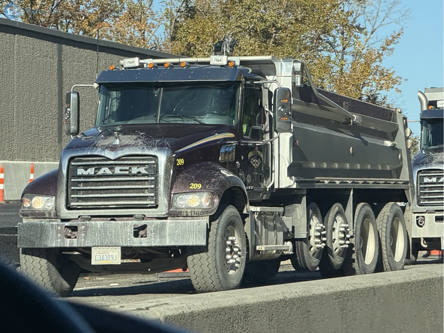 C31319J, Mack Granite 