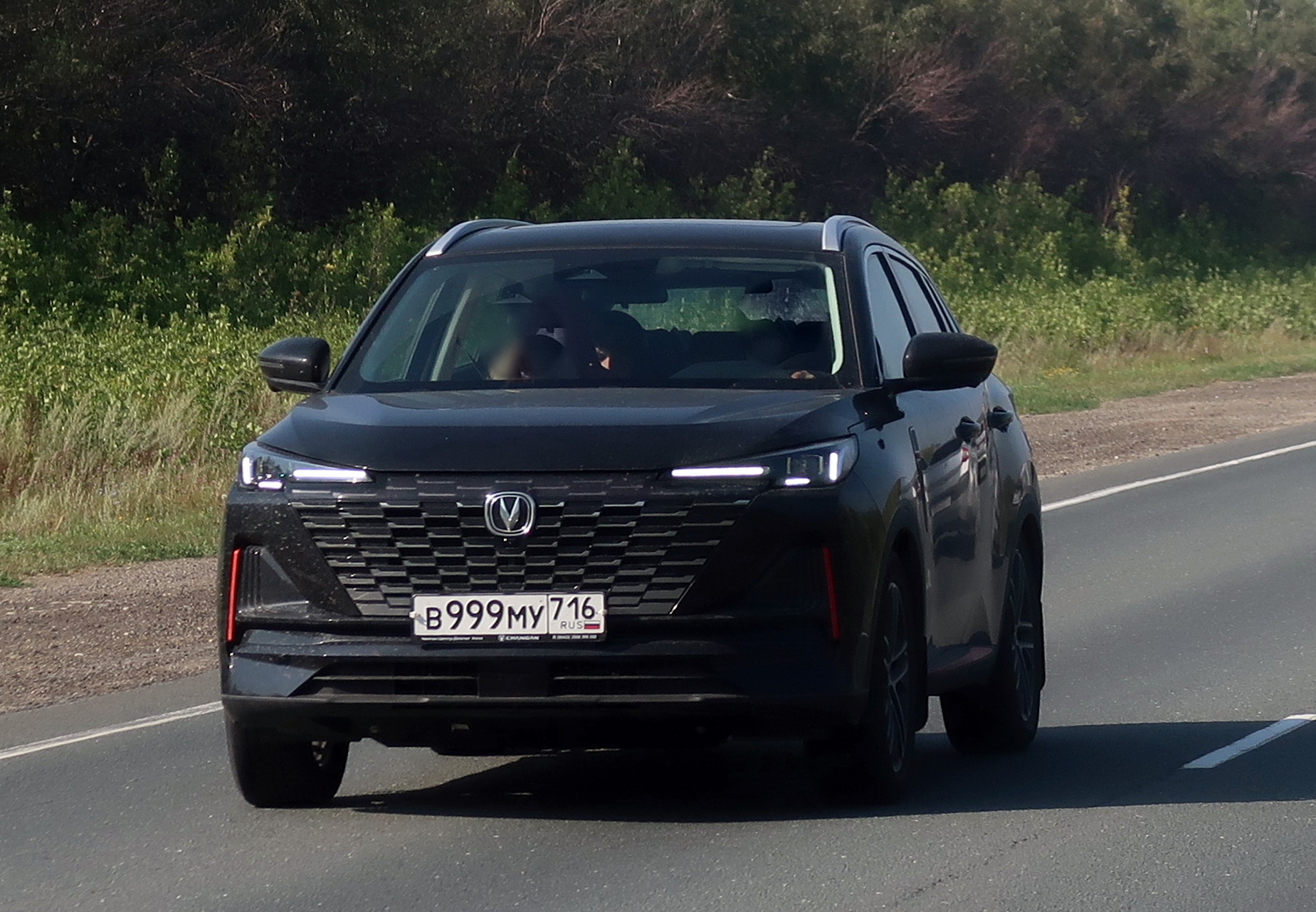 в 999 му 716, Changan (Chana) UNI-S 