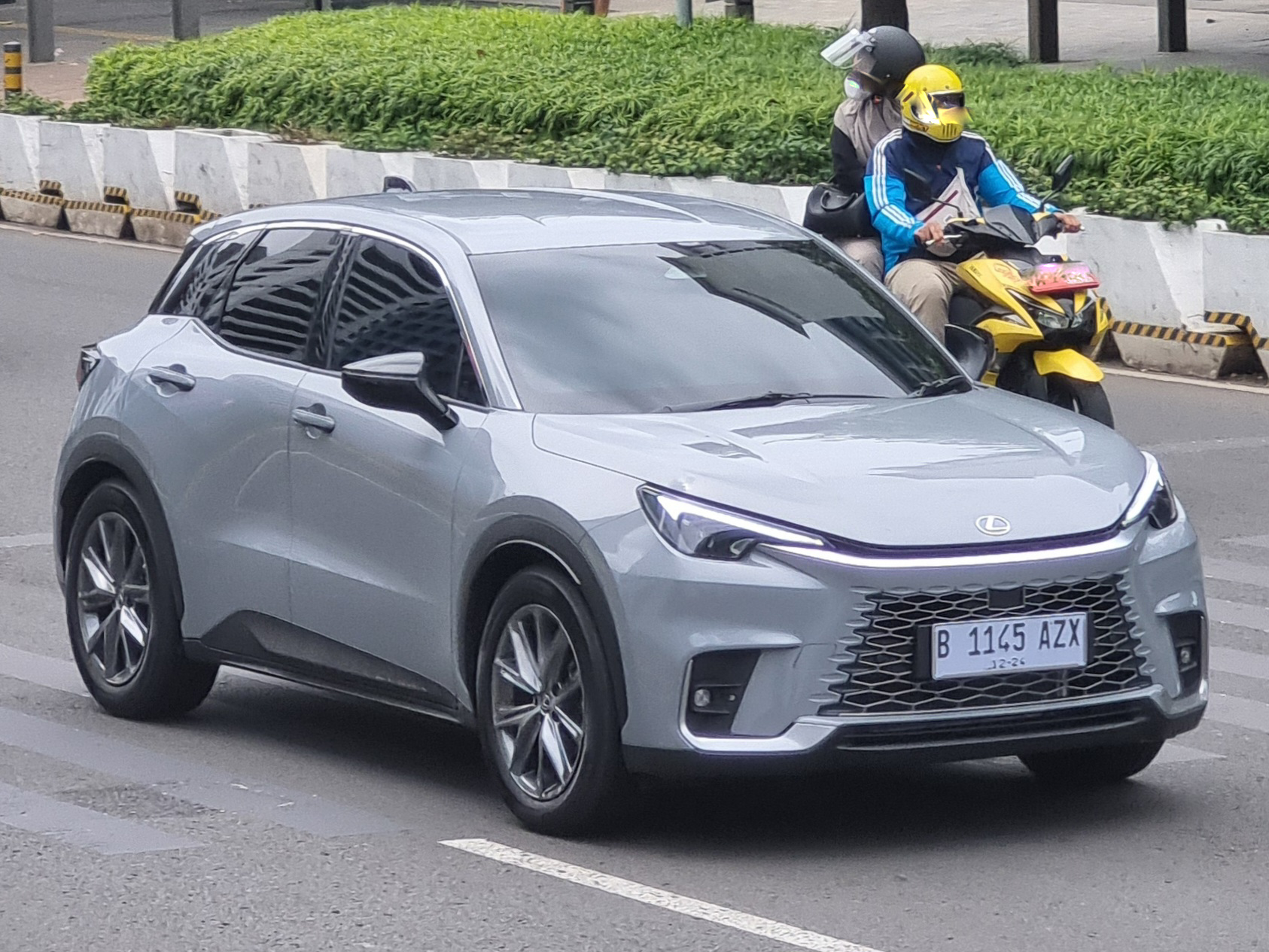 B 1145 AZX, Lexus LBX 1st gen (AY10), 2023–