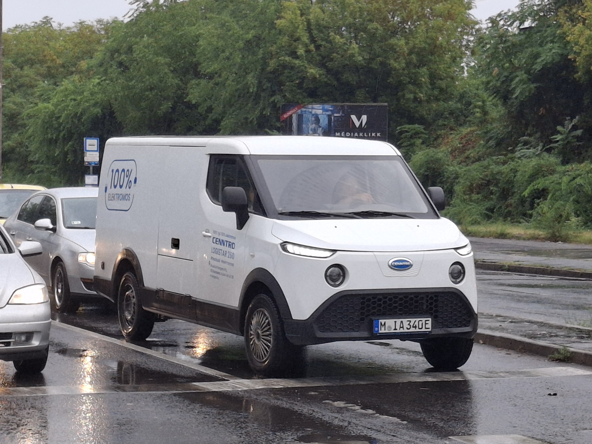 M IA 340 E, Cenntro Logistar 