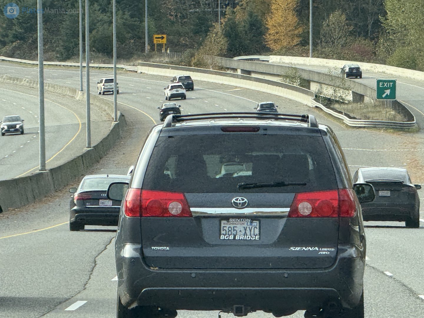 585-XYC, Toyota Sienna 2nd gen (XL20), 2003–2009