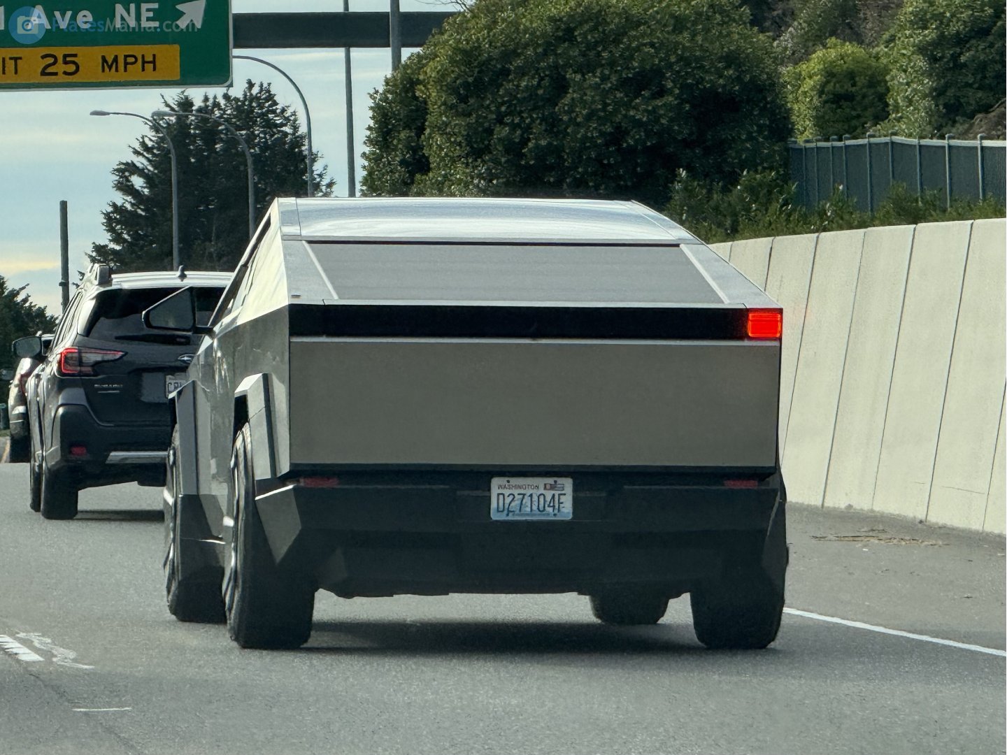 D27104F, Tesla Cybertruck 1st gen, 2023–