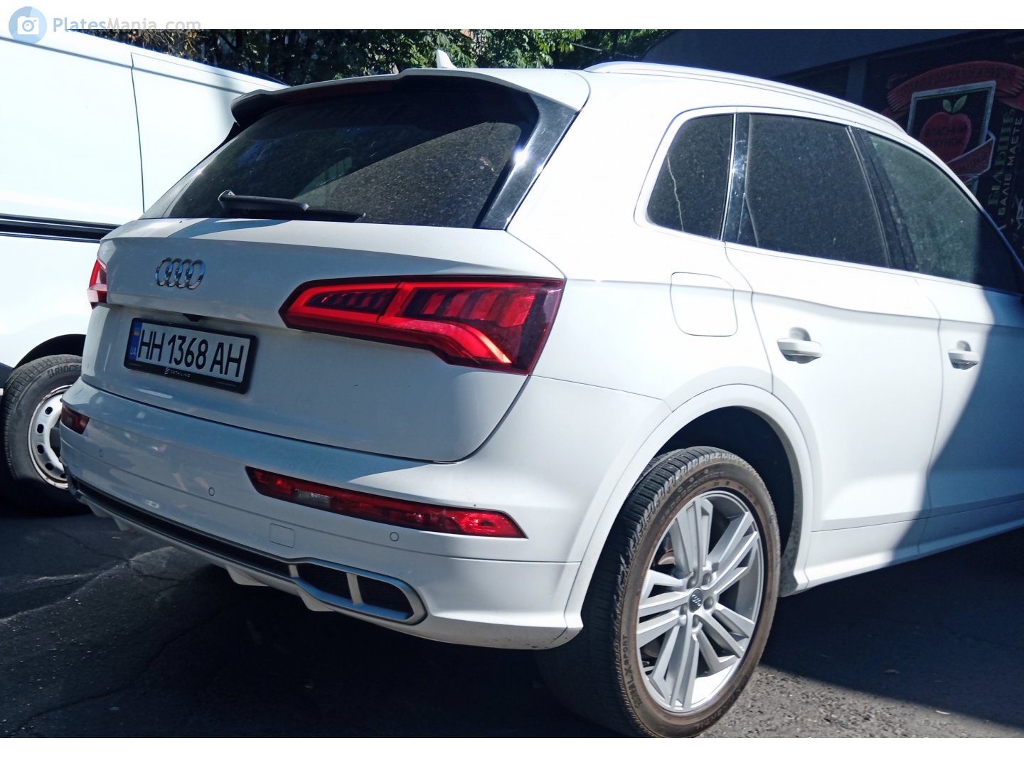 HH 1368 AH, Audi Q5 1st gen (8RB), 2008–2017