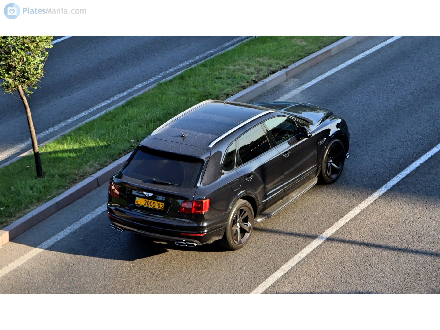 L 2000 02, Bentley Bentayga 1st gen (PL71), 2016–2020