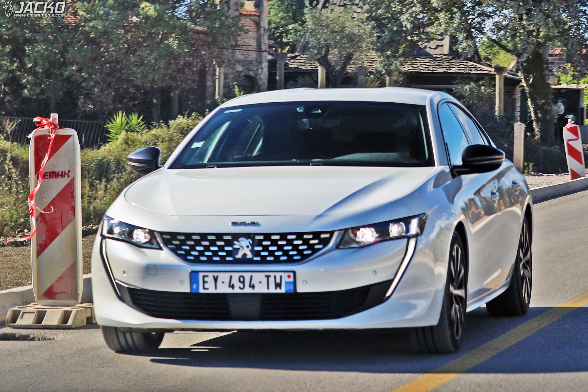 EY-494-TW, Peugeot 508 