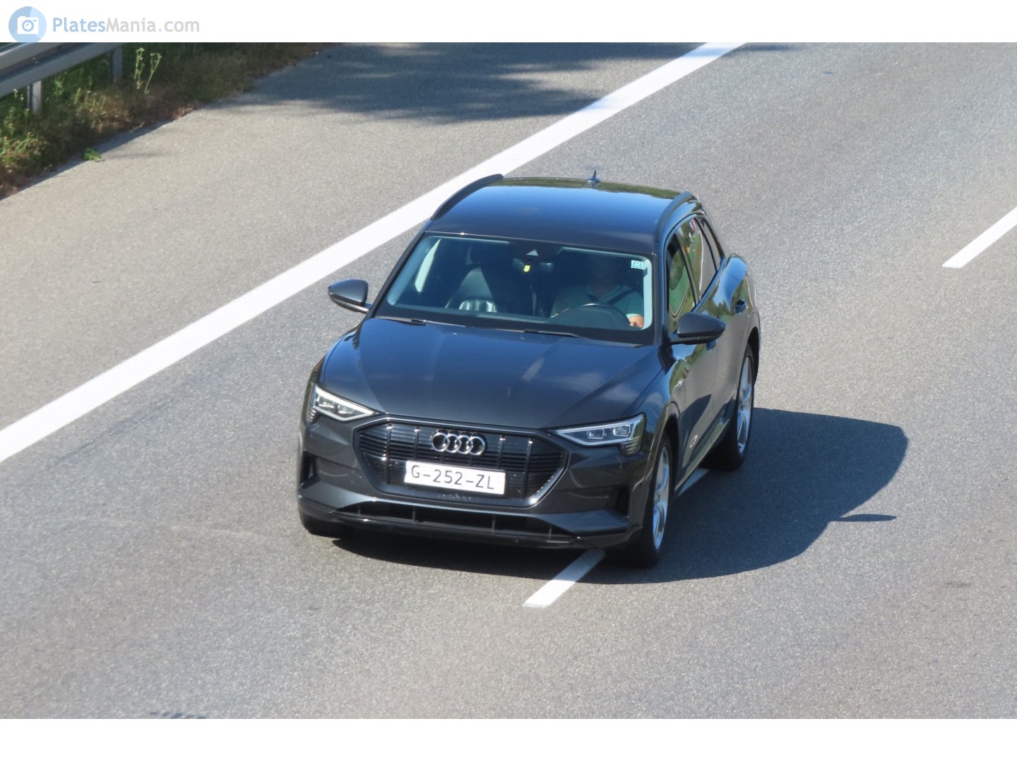 G-252-ZL, Audi e-tron 