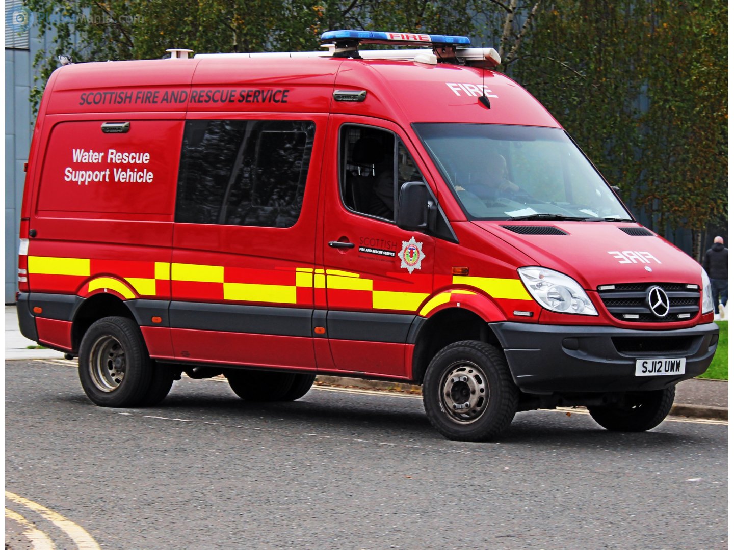 SJ12UWW, Mercedes-Benz Sprinter 2nd gen (W906), 2006–2013