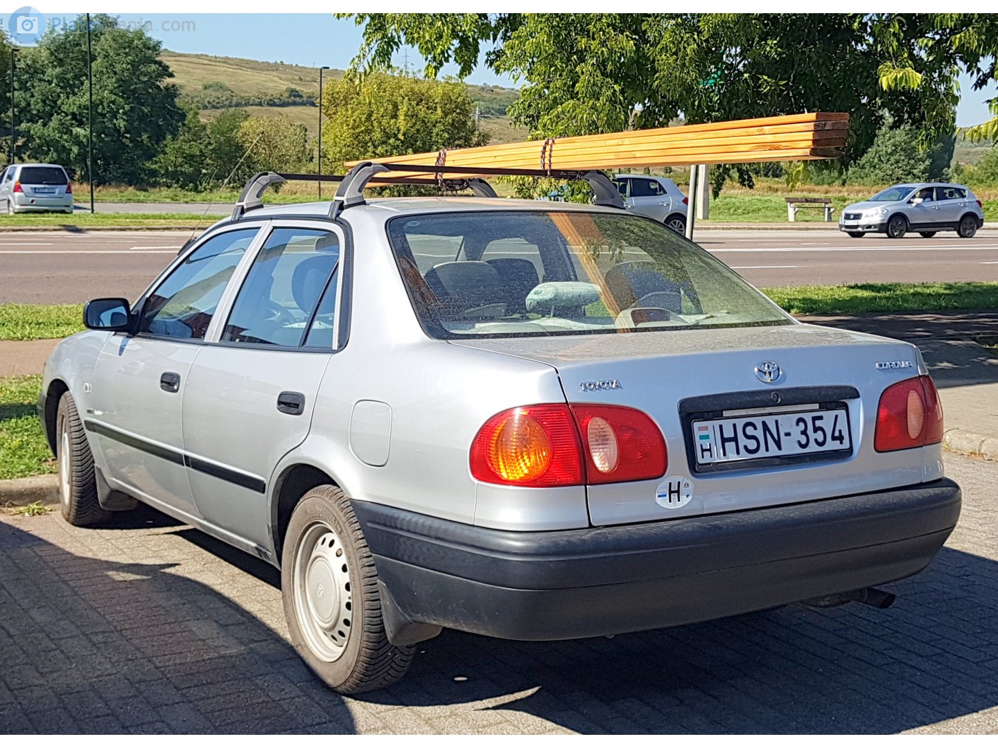 HSN-354, Toyota Corolla 8th gen Sedan (E110; Global-market), 1995–2002