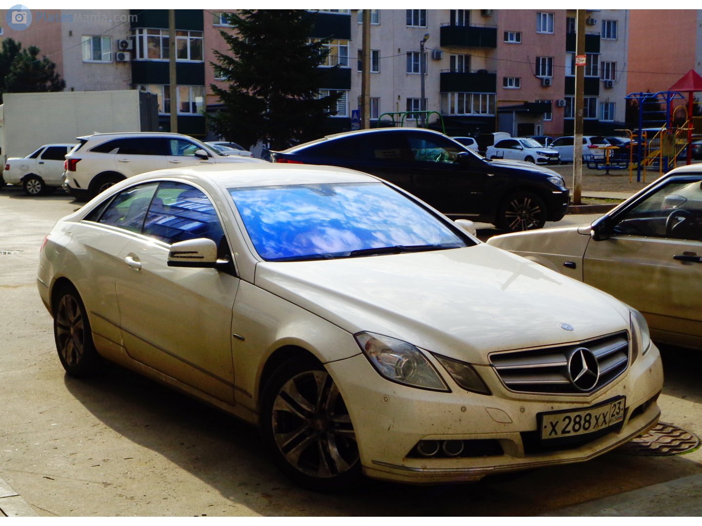 х 288 хх 23, Mercedes-Benz E-Klasse 4th gen Coupé (C207), 2009–2012