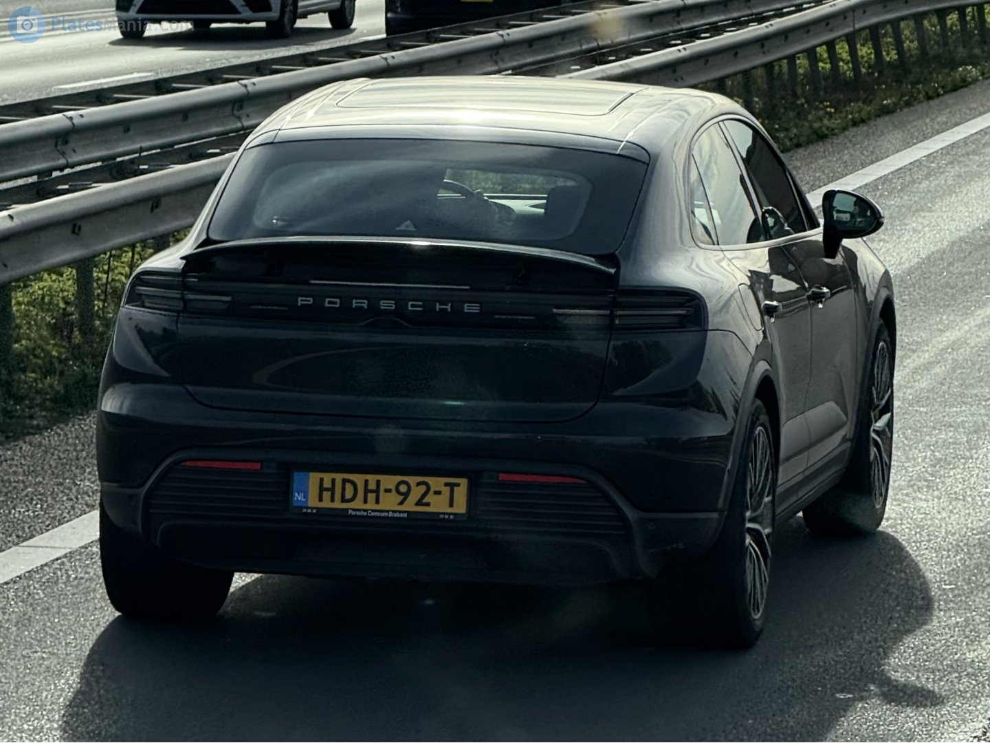 HDH-92-T, Porsche Macan 2nd gen EV (XAB), 2024–