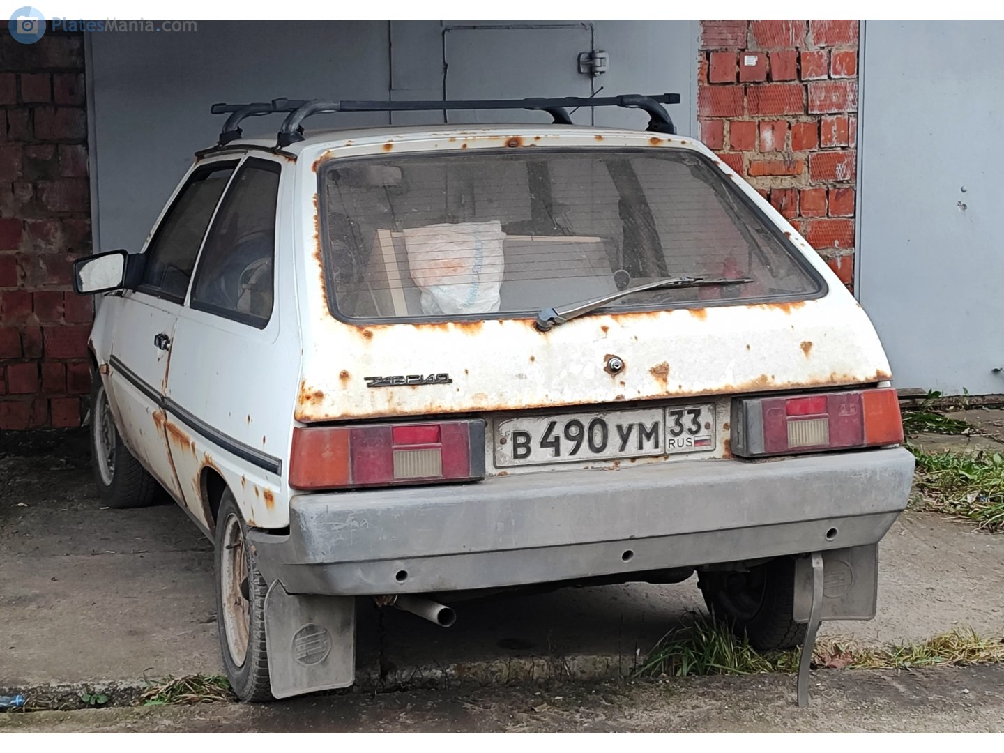 в 490 ум 33, ZAZ 1102 1102 Таврия (Tavria) Hatch, 1987–2007