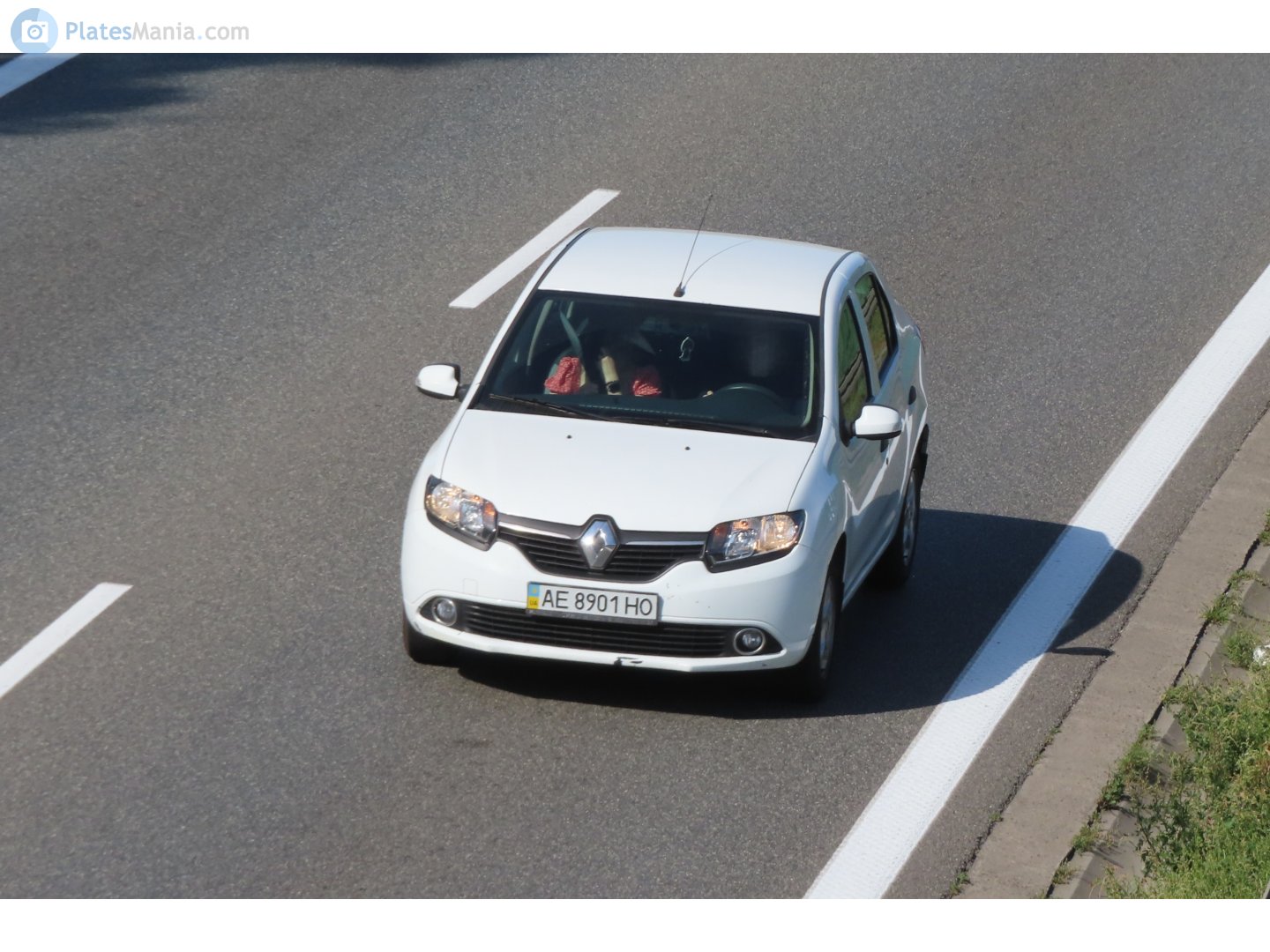 AE 8901 HO, Renault Logan 