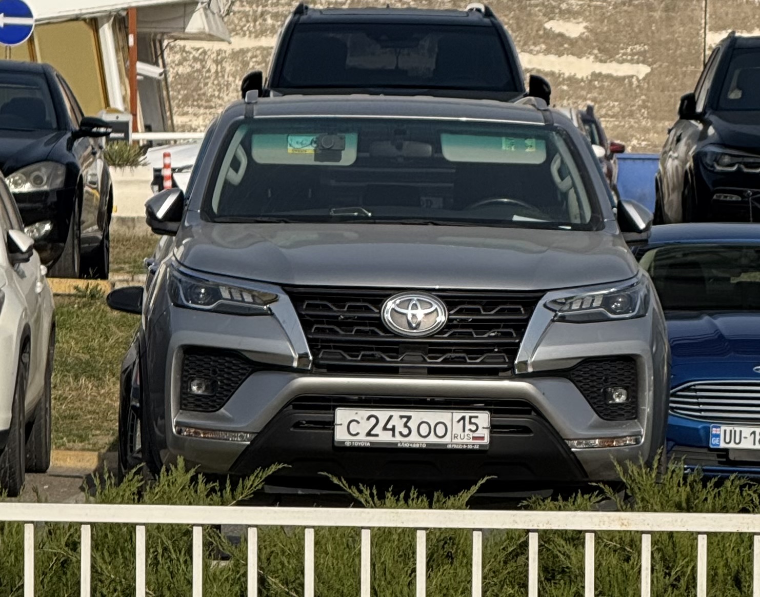 с 243 оо 15, Toyota Fortuner 