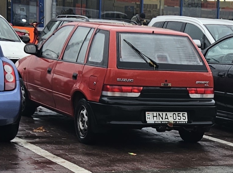 HNA-055, Suzuki Swift 2nd gen 5-door Hatch (SF), facelift, 1996–2004
