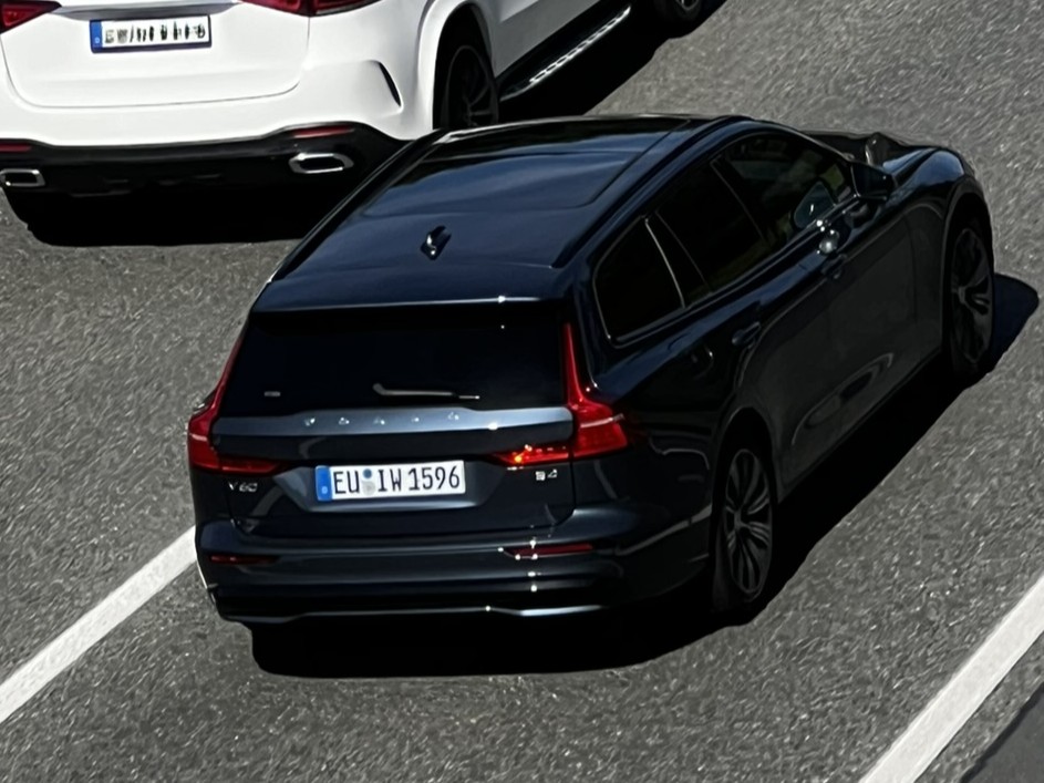 EU IW 1596, Volvo V60 2nd gen (225/257), 2018–