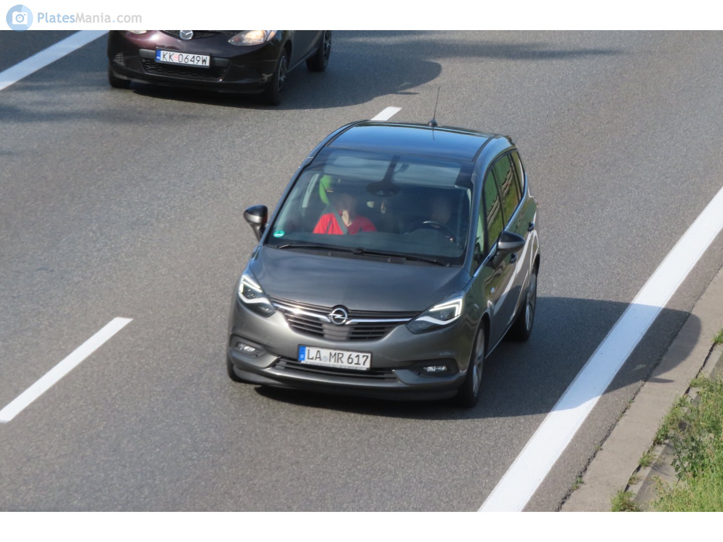 LA MR 617, Opel Zafira 