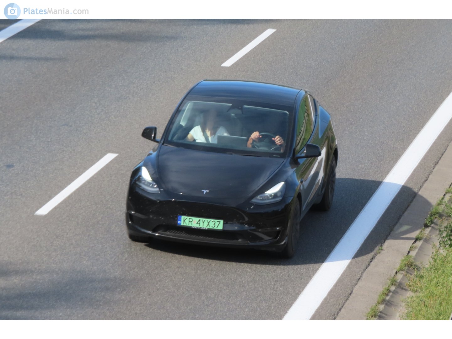 KR 4YX37, Tesla Model Y 