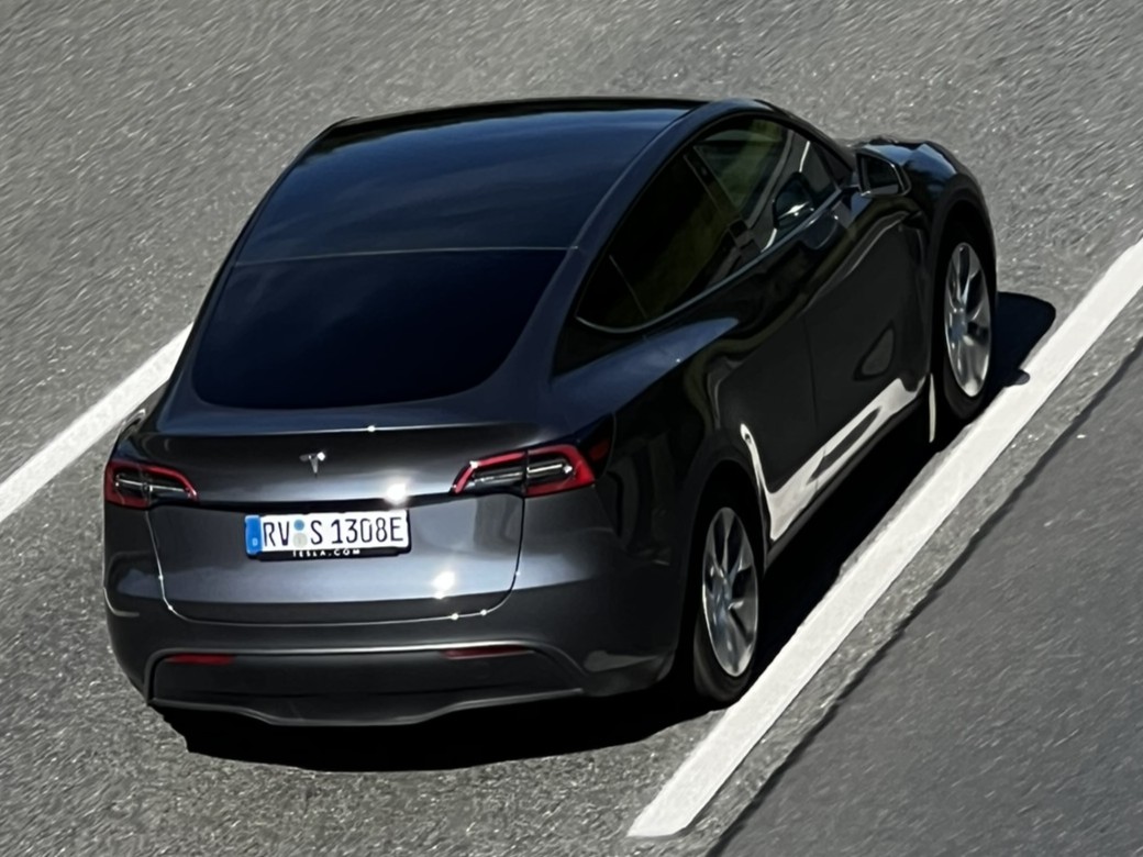 RV S 1308 E, Tesla Model Y 1st gen (5YJY), 2020–2025