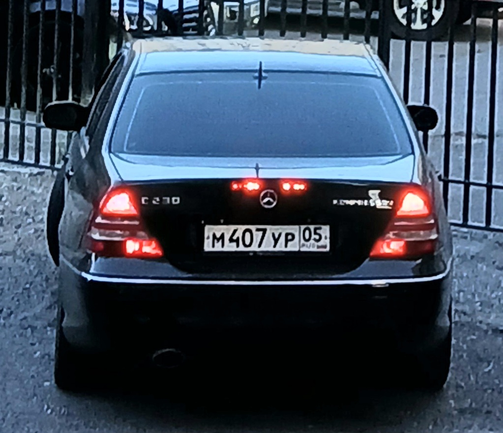 м 407 ур 05, Mercedes-Benz C-Klasse 2nd gen Sedan (W203), 2000–2007
