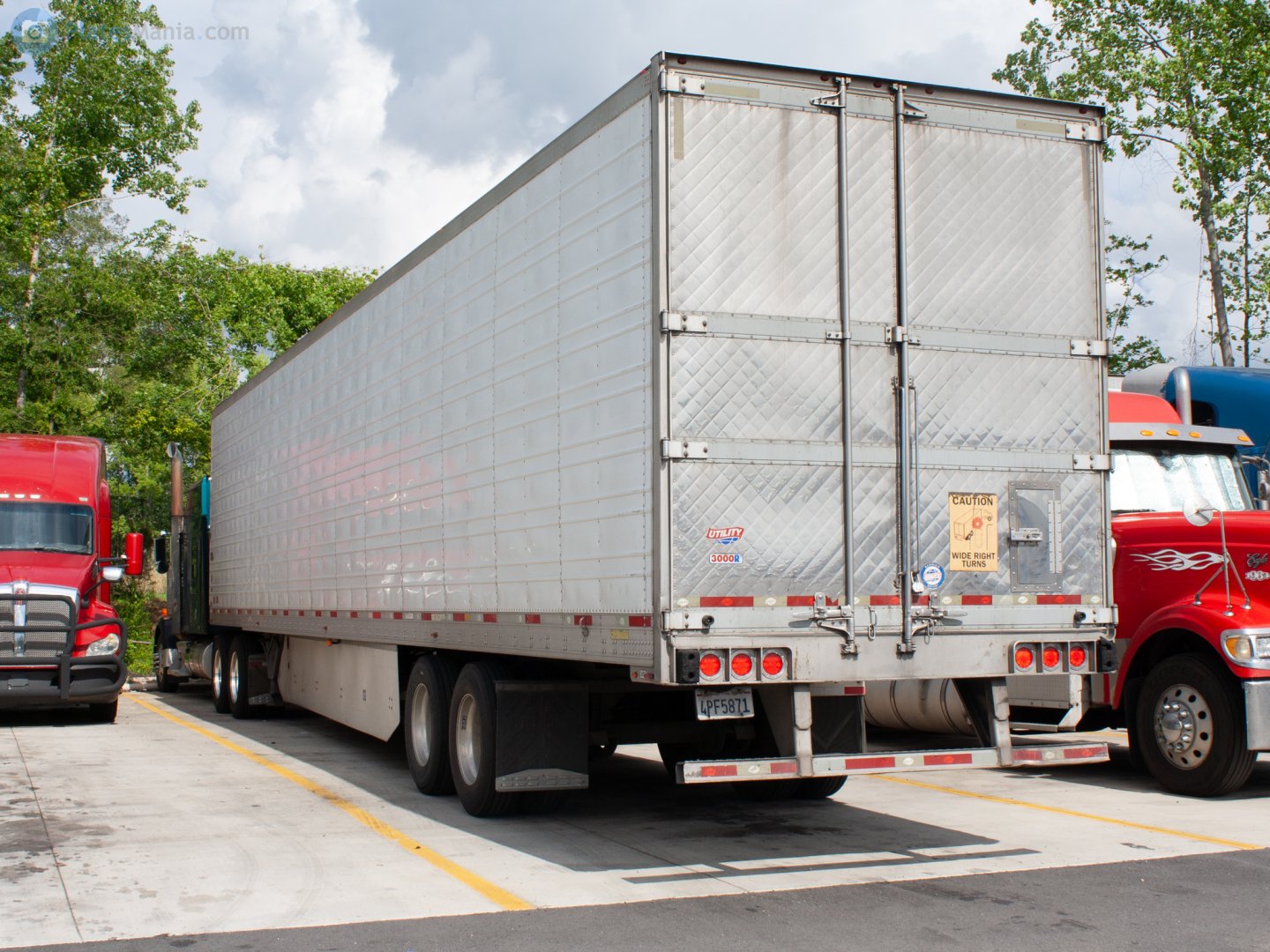 4PF5871, Utility (Utility Trailer Manufacturing Company) 