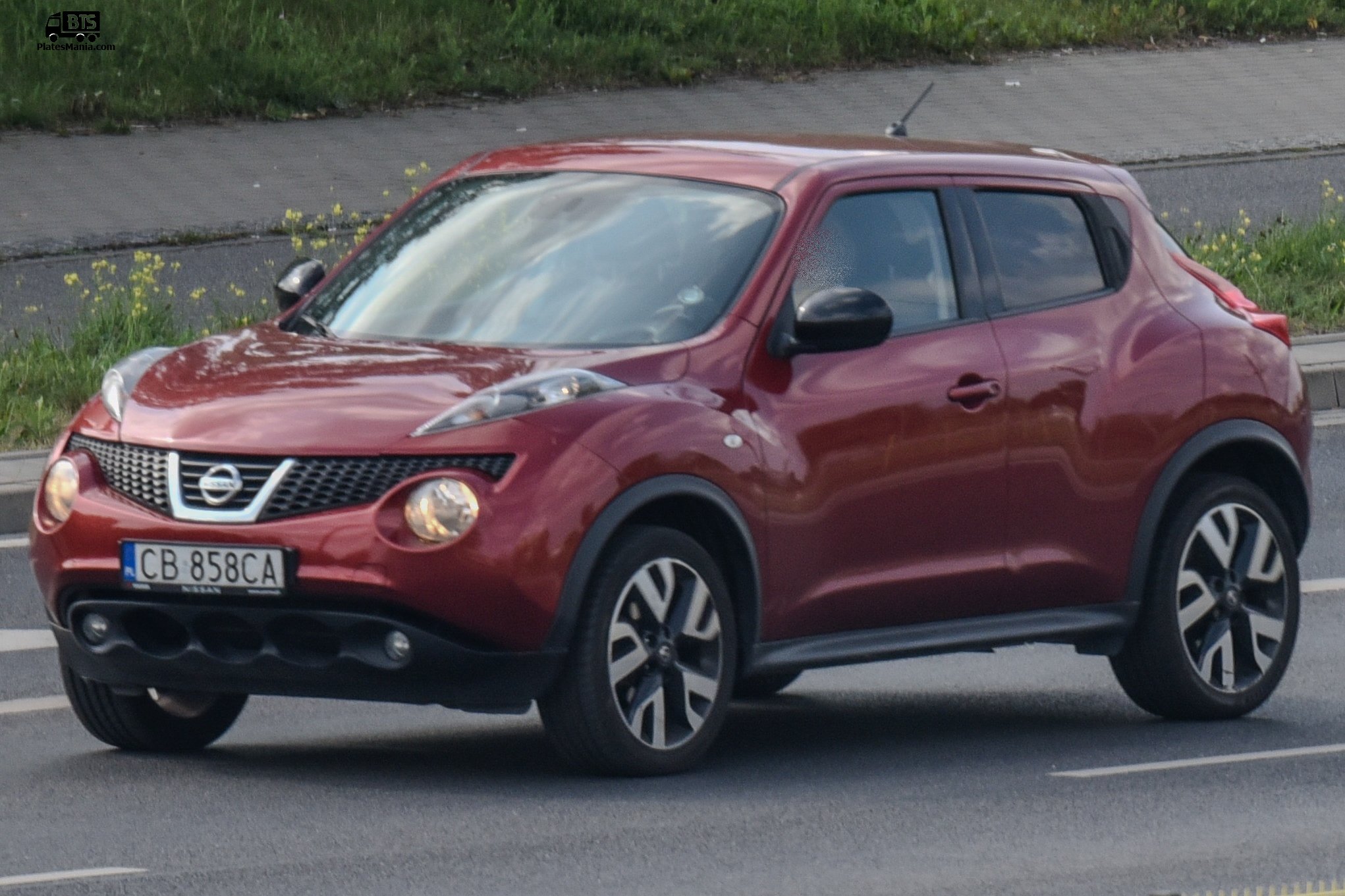 CB 858CA, Nissan Juke 