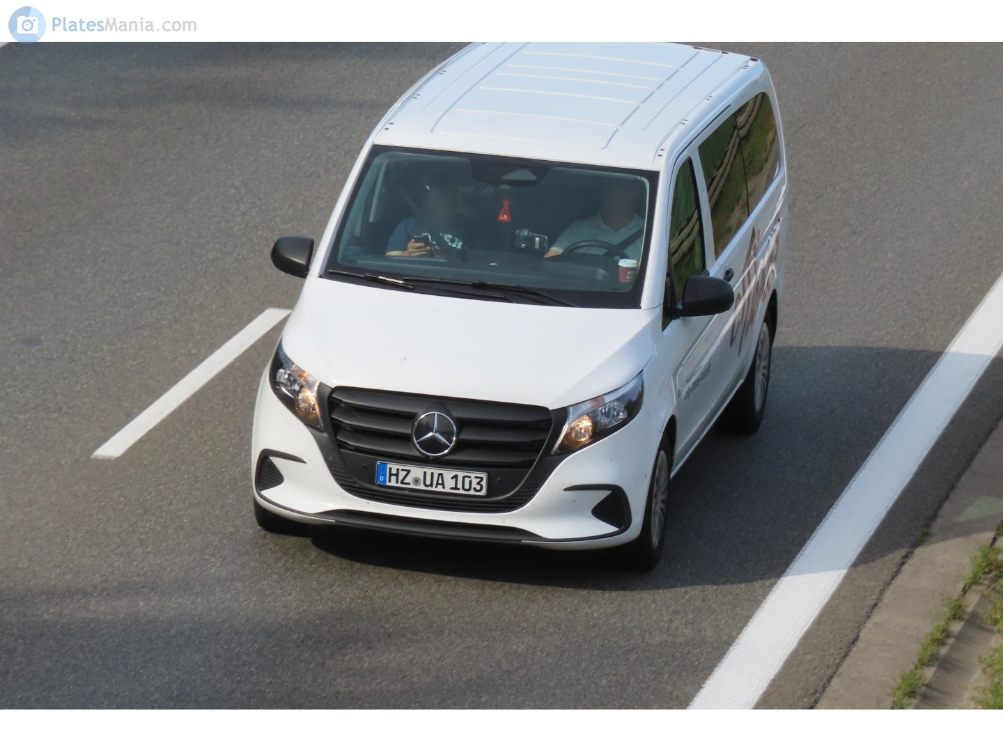 HZ UA 103, Mercedes-Benz Vito 