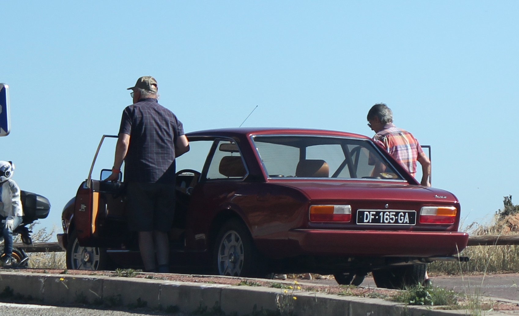 DF-165-GA, Peugeot 504 1st gen Coupé (E), 1969–1983