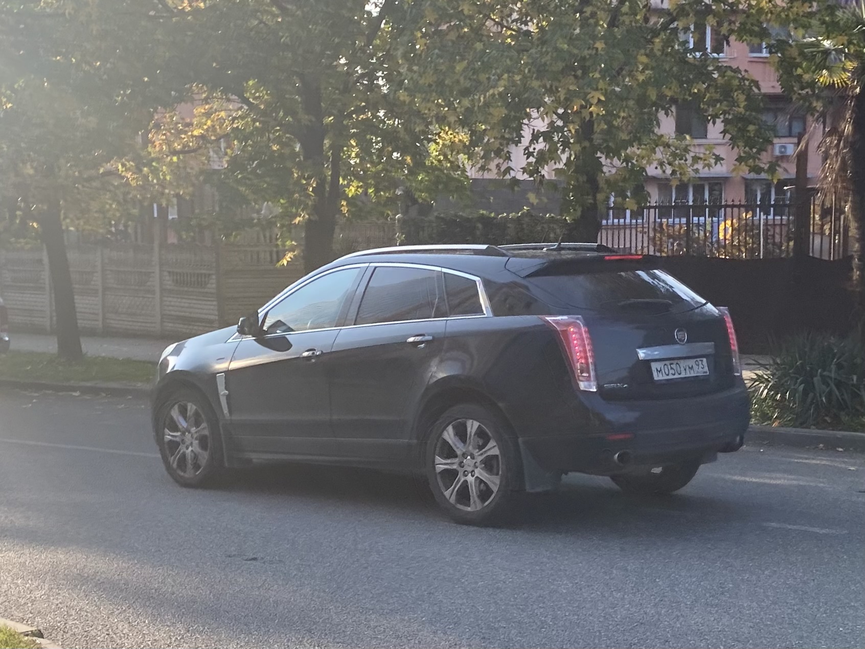 м 050 ум 93, Cadillac SRX 2nd gen (Theta/GMT166), 2009–2013